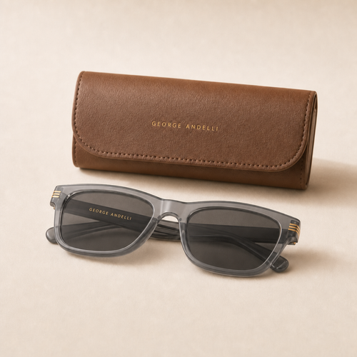 The Faro folded with the George Andelli leather case